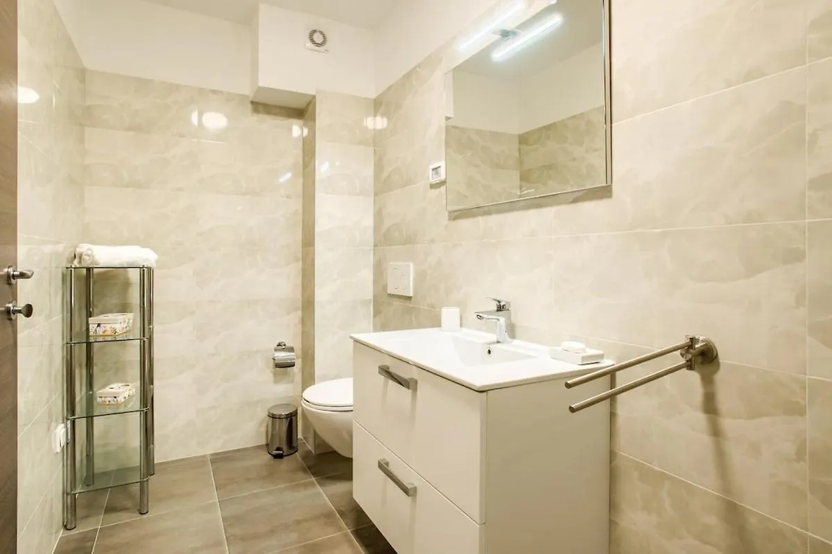 Apartment Jasna, Pula City Center With Garage