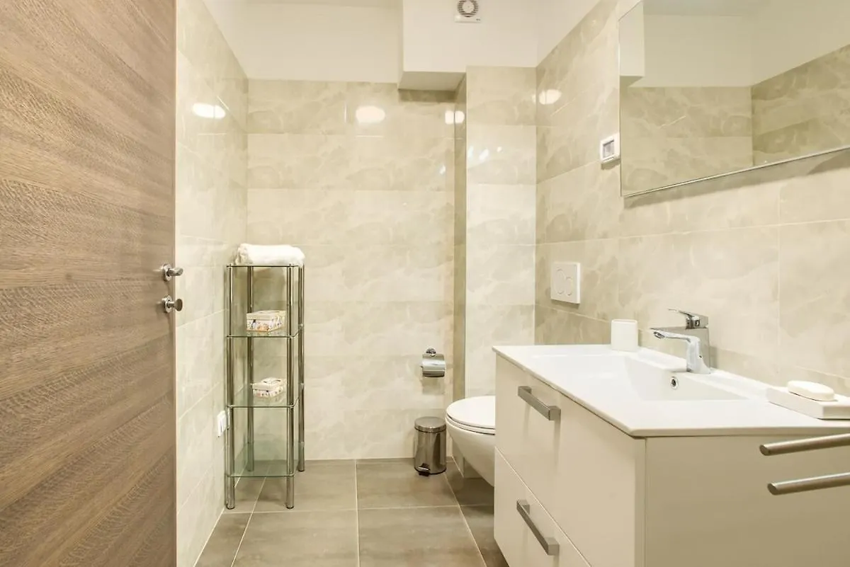Apartment Jasna, Pula City Center With Garage